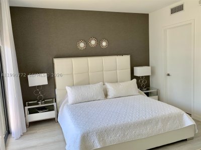 Comprar apartamento no Brickell Heights West 2003
