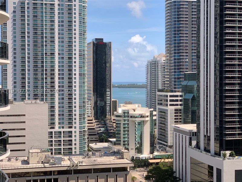 Comprar apartamento en Brickell Heights West 2003