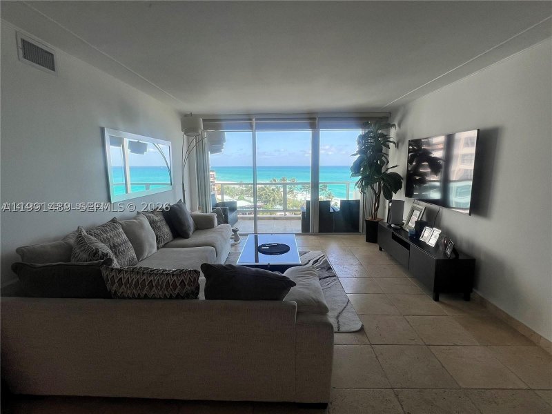 Apartment for rent at Seacoast 5151 1035