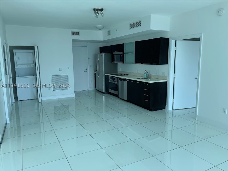 Condo for sale at The Ivy 3610