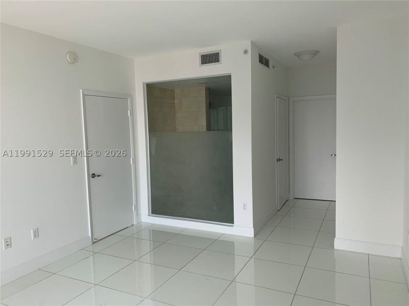 Condo for sale at The Ivy 3610