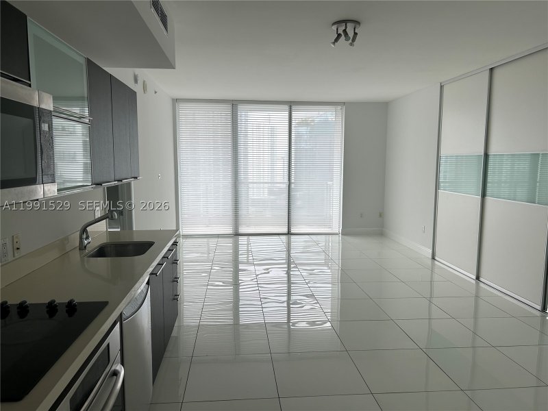 Condo for sale at The Ivy 3610