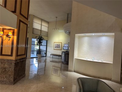 Comprar apartamento en Towers of Oceanview South 717