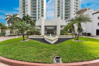 Comprar apartamento en The Parc at Turnberry Isle 2011