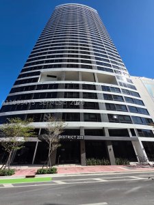 Comprar apartamento no District 225 910