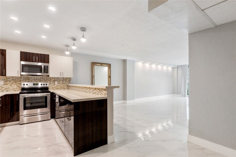 Apartment for rent at Ocean View 507