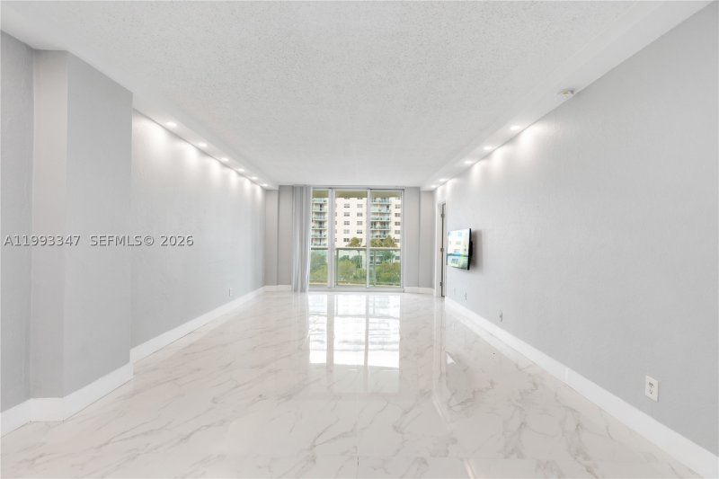 Apartment for rent at Ocean View 507