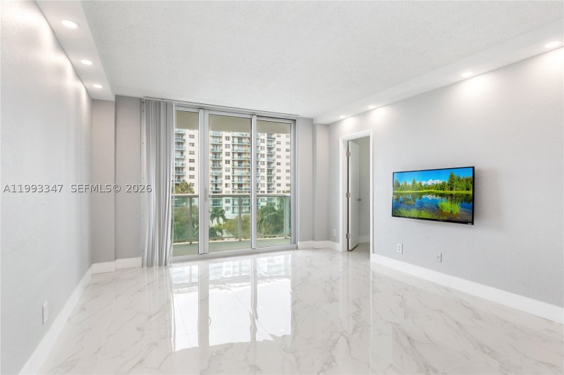 Apartment for rent at Ocean View 507