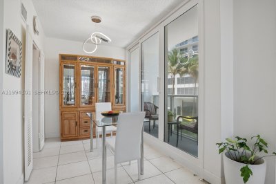 Comprar apartamento no Alexander Towers 201