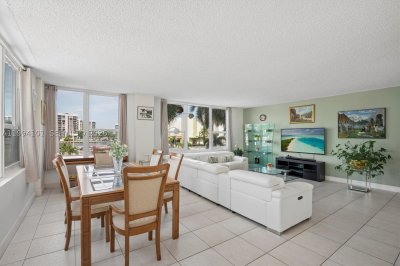 Comprar apartamento no Alexander Towers 201