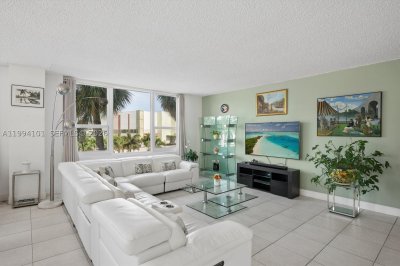 Comprar apartamento no Alexander Towers 201