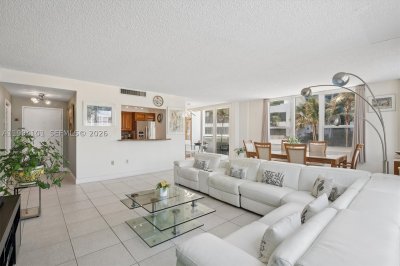 Comprar apartamento no Alexander Towers 201