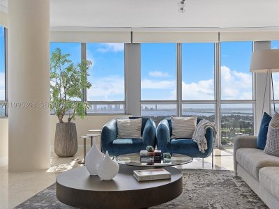 Aluguel de apartamento no Setai 3002