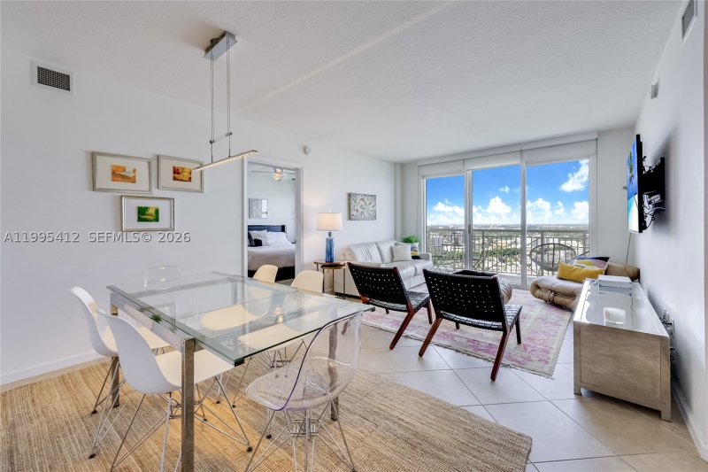Condo for sale at Turnberry On The Green 2412