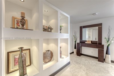 Comprar apartamento no Hallmark of Hollywood 1606