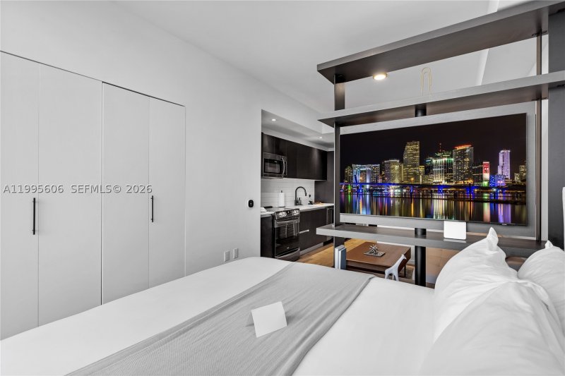 Condo for sale at The Elser Hotel and Residences 4716