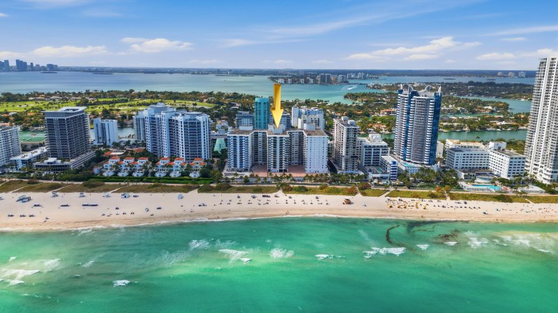 Condo for sale at Maison Grande 609