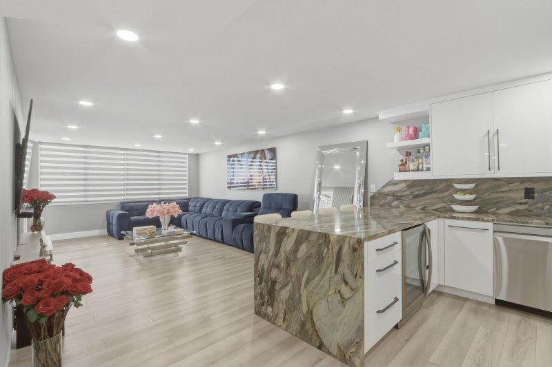 Condo for sale at Maison Grande 609