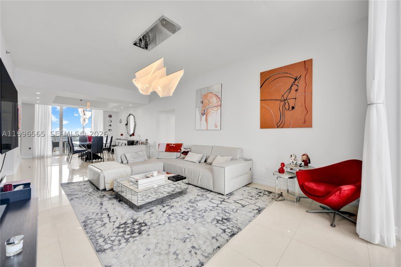 Alquiler de apartamento en Trump Tower Two 2104