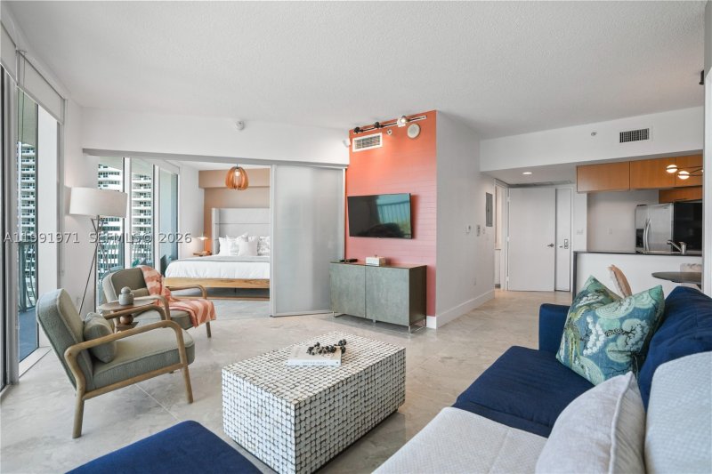 Apartment for rent at Opera Tower 1401