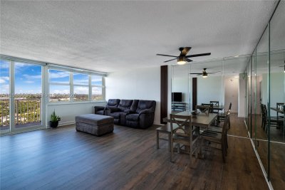 Comprar apartamento en Bayview Towers A1607