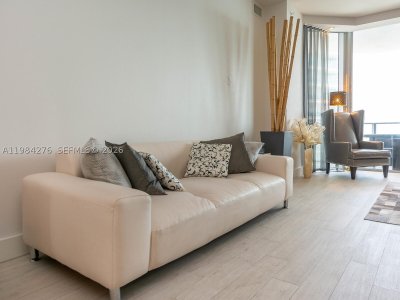 Comprar apartamento no Brickell House Condo 3804