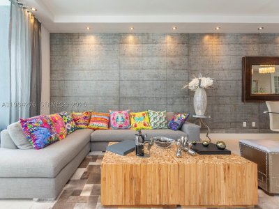 Comprar apartamento no Brickell House Condo 3804