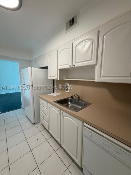 Apartment for rent at Sian Ocean Residences 4H