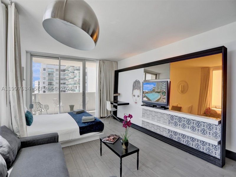 Condo for sale at 1100 West Condo (Mondrian located) 1101