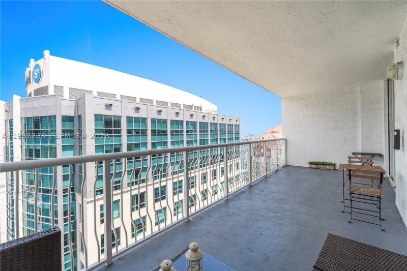 Comprar apartamento no The Club At Brickell Bay PH 4218