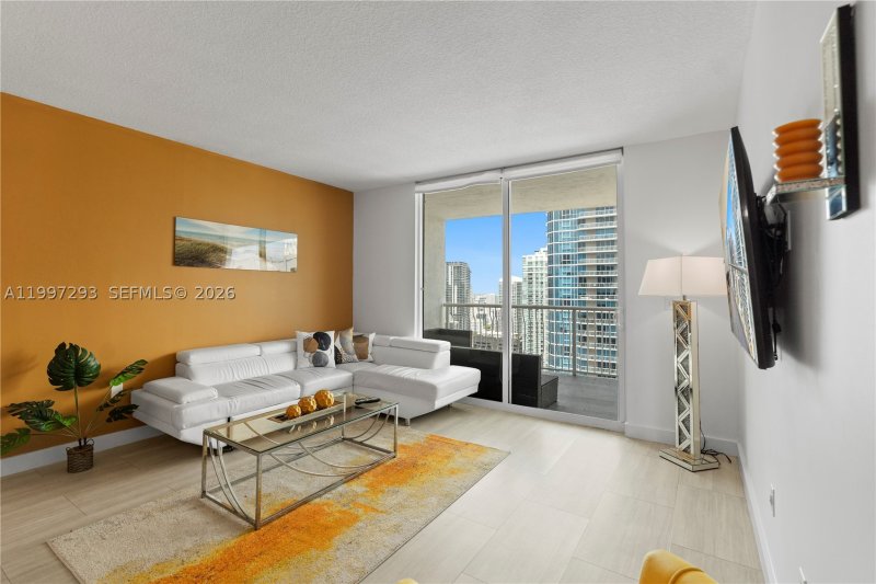 Comprar apartamento no The Club At Brickell Bay PH 4218