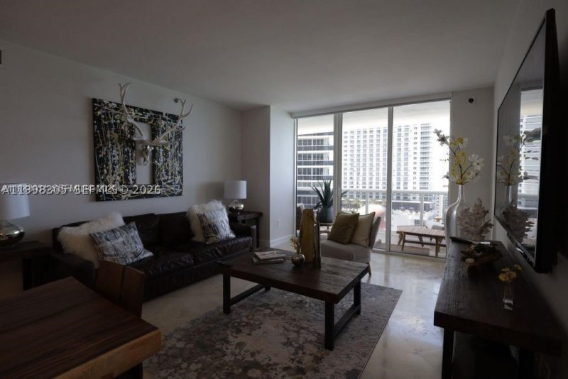 Alquiler de apartamento en Beach Club Two 2011