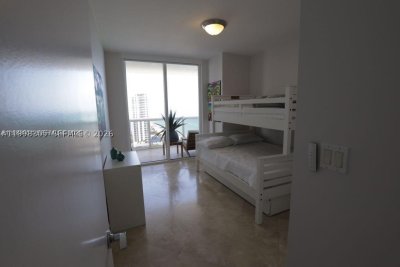 Aluguel de apartamento no Beach Club Two 2011