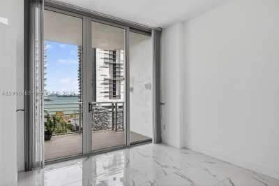 Comprar apartamento en Edgewater Lofts 1003