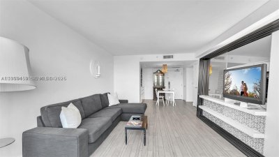 Aluguel de apartamento no 1100 West Condo (Mondrian located) 409