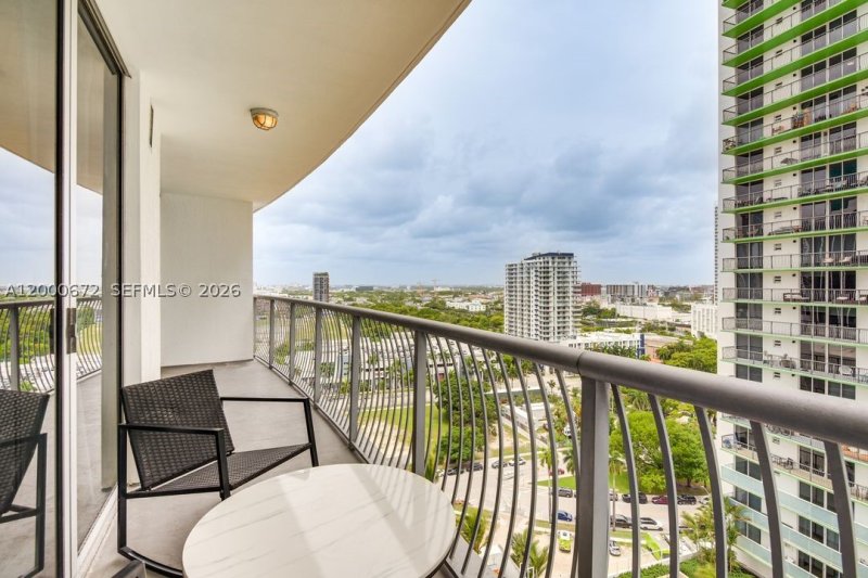 Apartment for rent at Opera Tower 1909