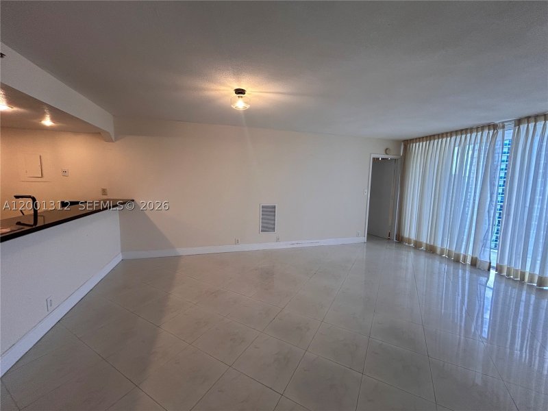 Apartment for rent at Grandview Palace 1612