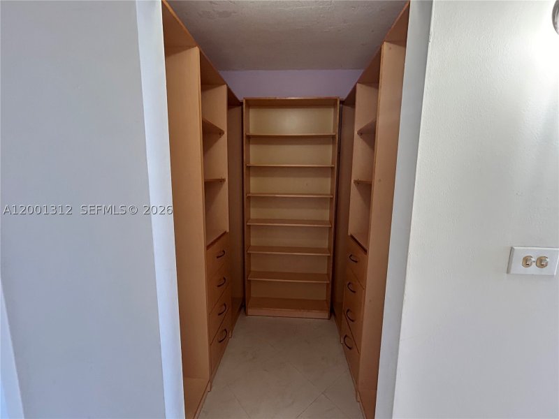 Apartment for rent at Grandview Palace 1612