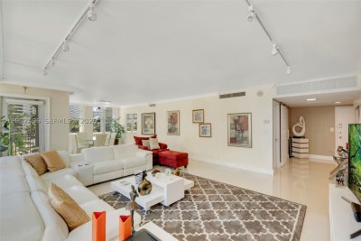 Comprar apartamento en Fifty Six Sixty 4B