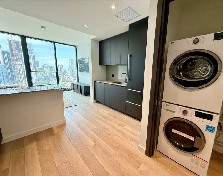 Condo for sale at E11EVEN Hotel & Residences 2809