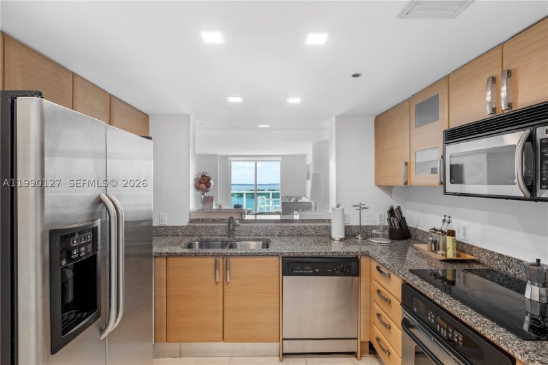 Condo for sale at Skyline On Brickell 1206