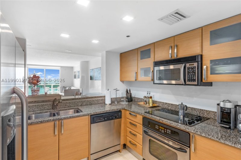Condo for sale at Skyline On Brickell 1206