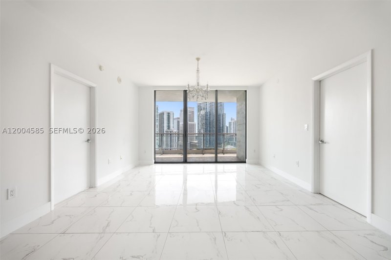 Condo for sale at The Ivy 2602