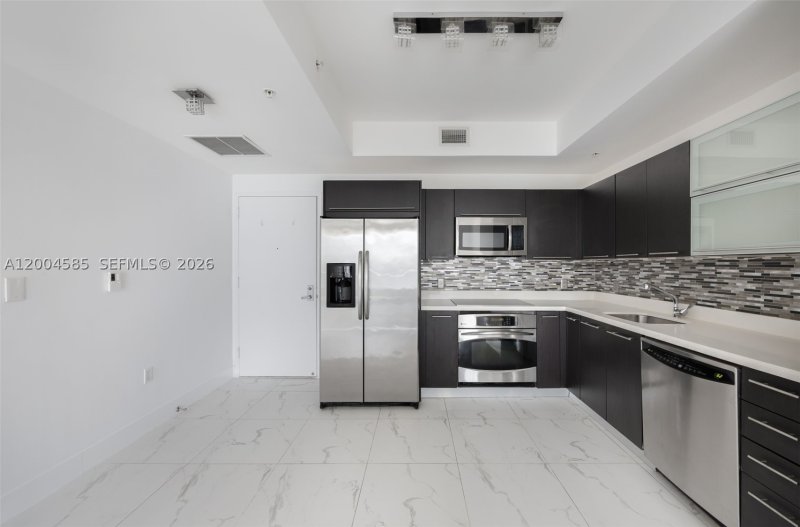 Condo for sale at The Ivy 2602