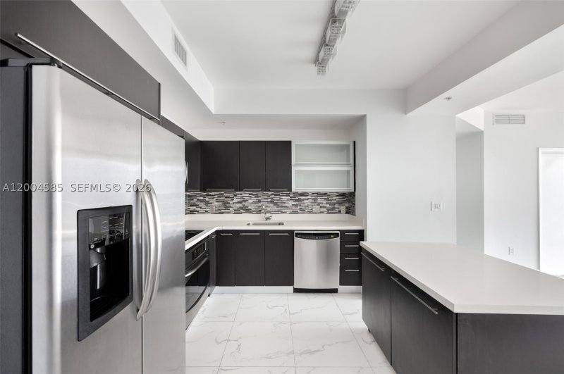 Condo for sale at The Ivy 2602