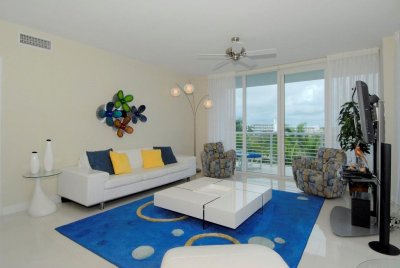 Sapphire Condo Apt #401s