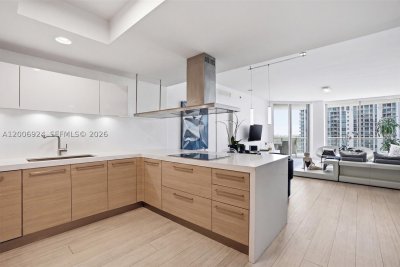 Marina Palms Yacht Club Apt #1905