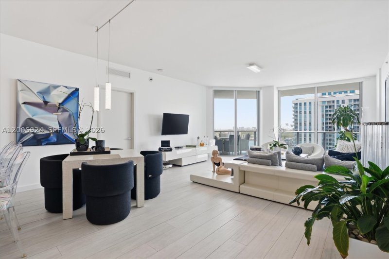 Condo for sale at Marina Palms Yacht Club 1905