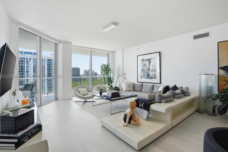 Condo for sale at Marina Palms Yacht Club 1905