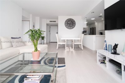 Comprar apartamento no Turnberry Isle 18C